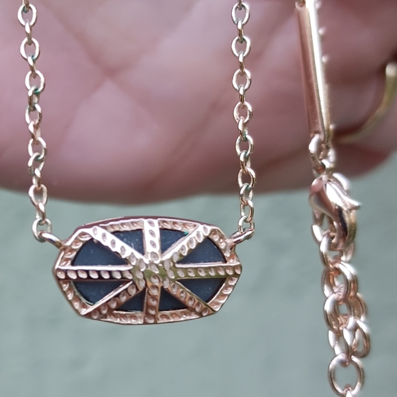 Kendra Scott Rose Gold Elisa Rose Gold Drusy Necklace - Picture 2 of 14